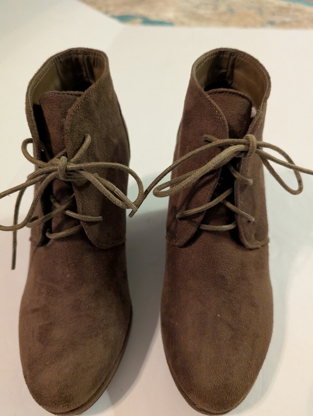 Journee Collection Brown Leather Ankle Boot Sz 6